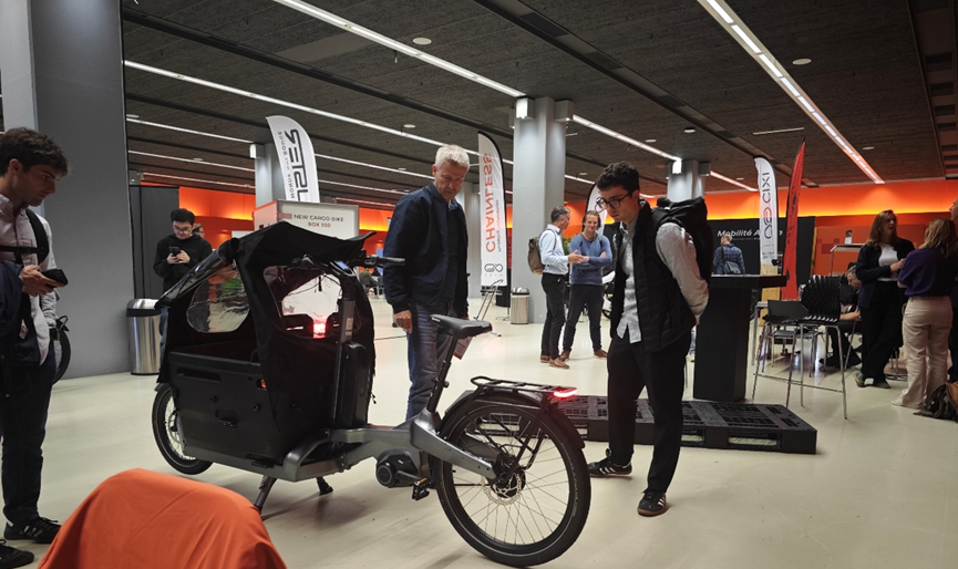 Luxmea cargo bike